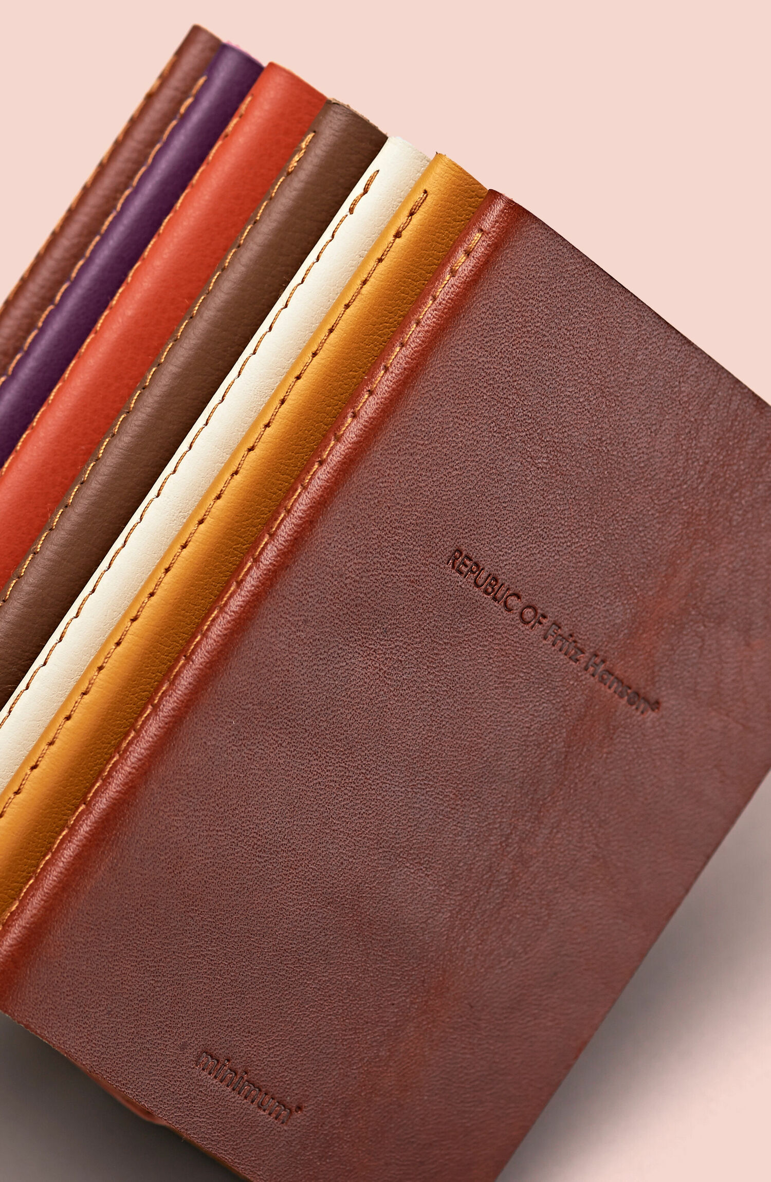 Gestaltung und Produktion des Fritz Hansen Notizbuch für minimum einrichten