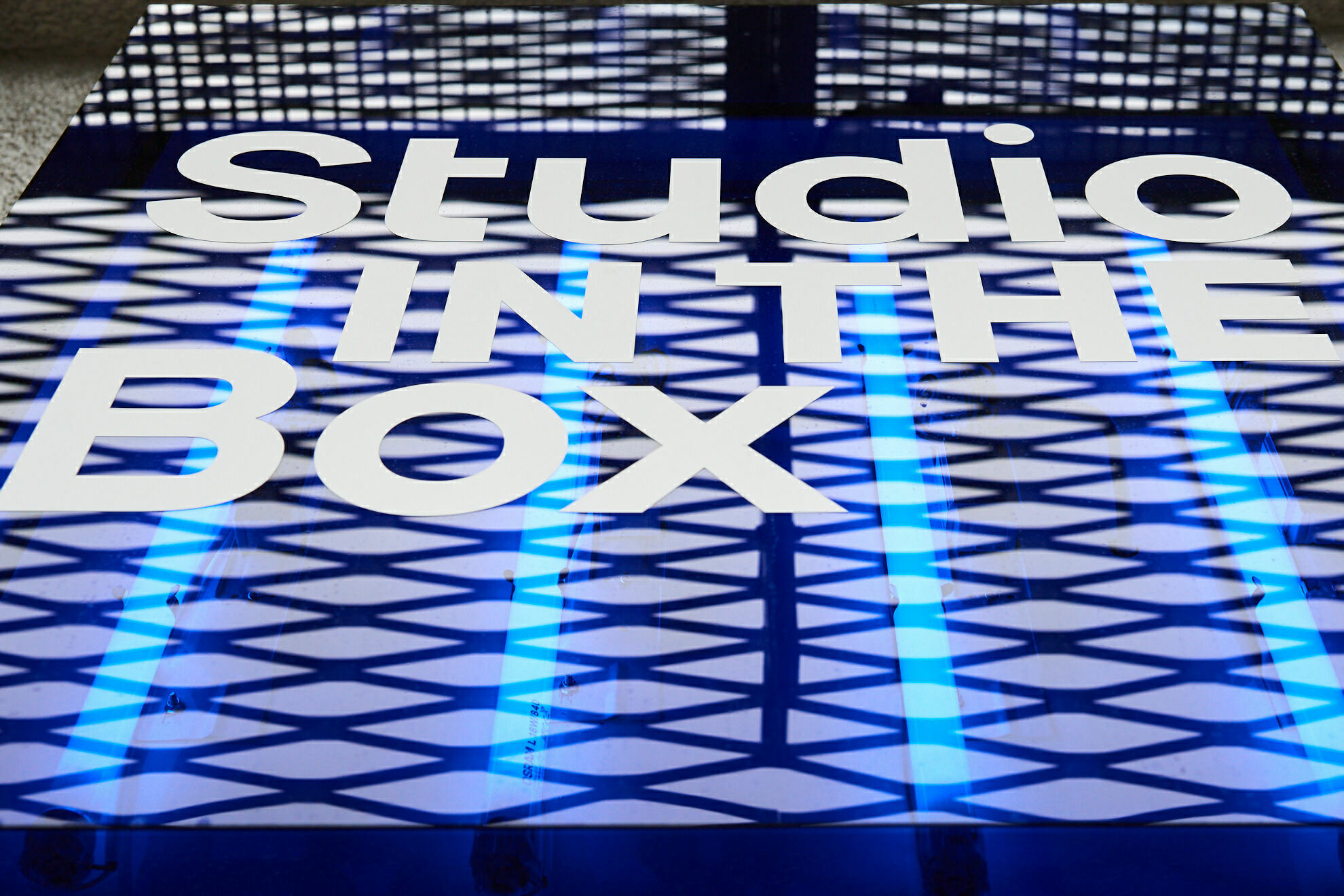 Signage und Logoentwicklung des Studio in the Box